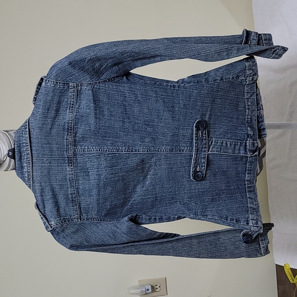 Clothes - Picture 2 of 2